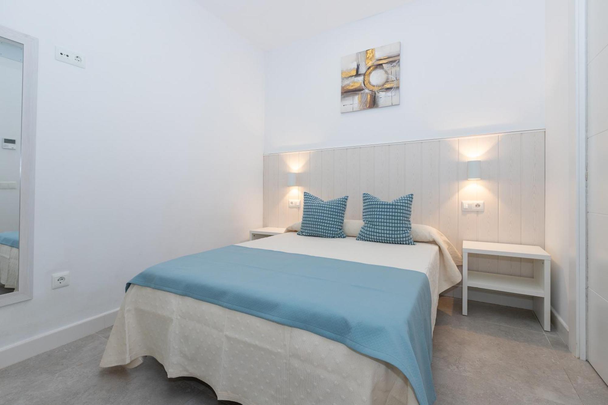 Victoria'S Apartamentos Малага Екстер'єр фото