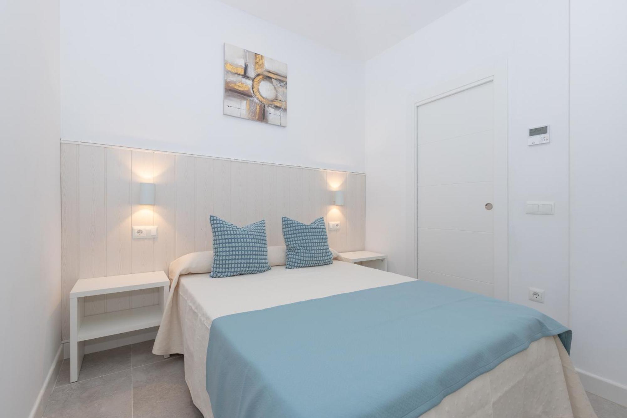 Victoria'S Apartamentos Малага Екстер'єр фото
